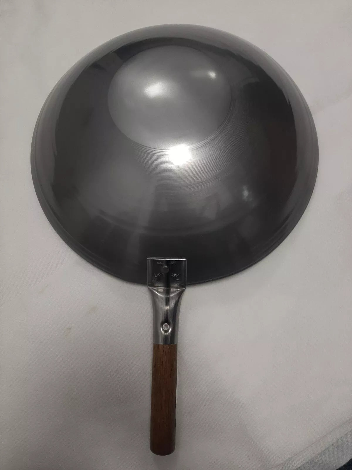 london-wok-rbw14-14in-round-bottom-carbon-steel-angle