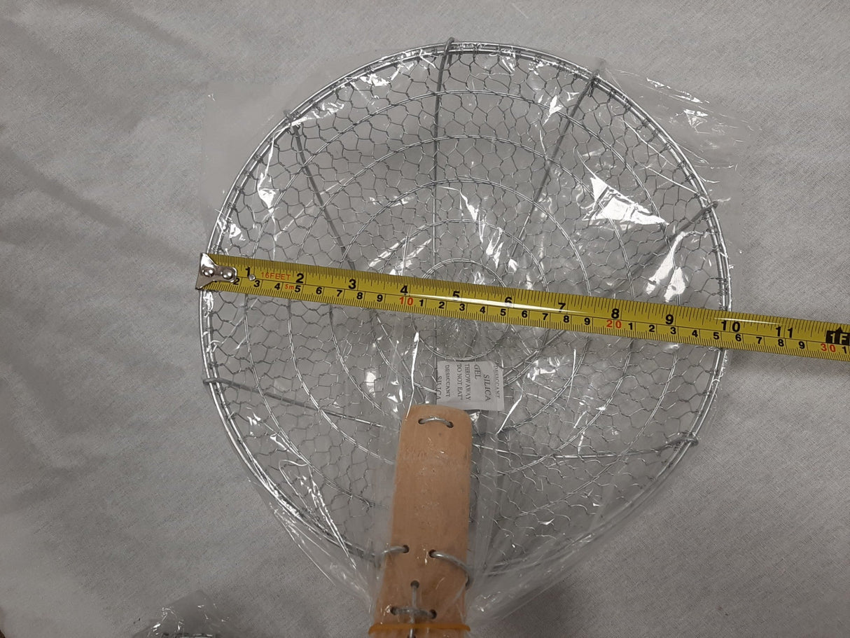 London Wok D6S10 10" round wire skimmer with wooden handle